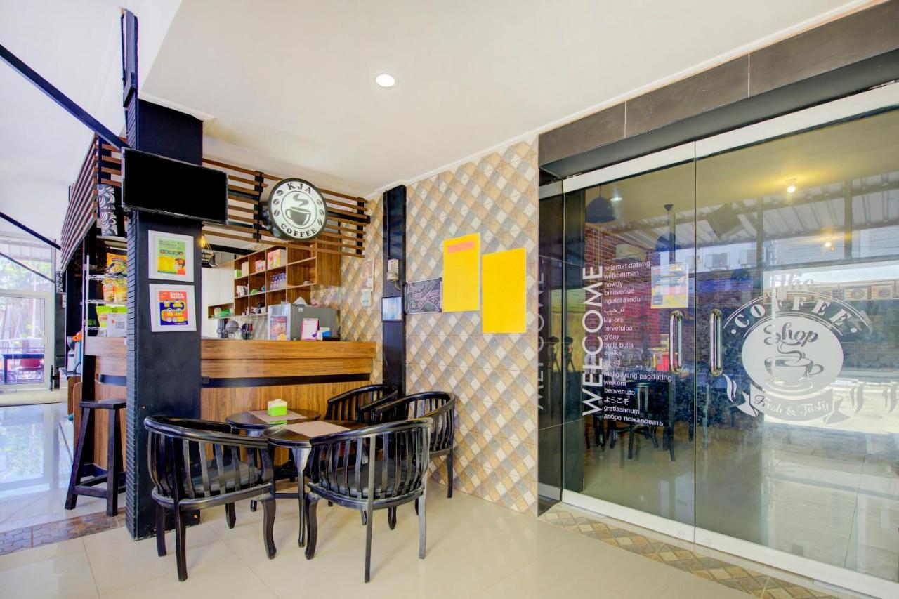 Oyo 3791 Hotel Kja Tegal  Buitenkant foto